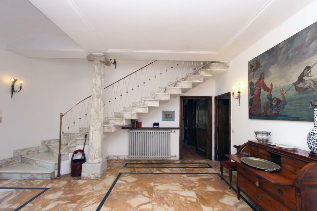 Writers' Country House Villa Roma